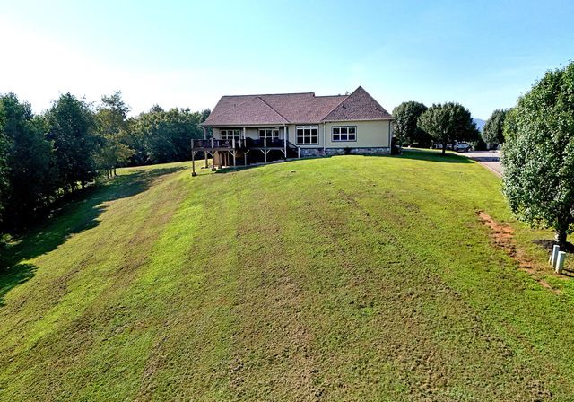 594 Summit Trace, Blairsville, GA 30512