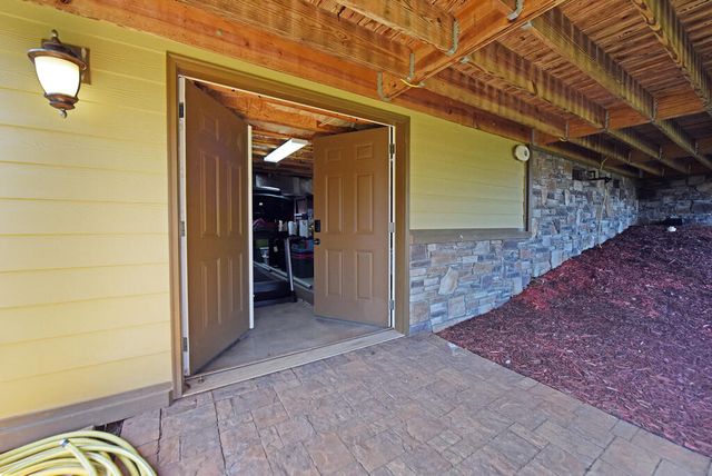 594 Summit Trace, Blairsville, GA 30512