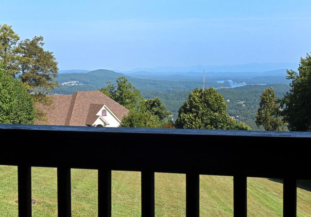 594 Summit Trace, Blairsville, GA 30512