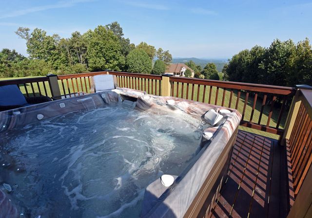 594 Summit Trace, Blairsville, GA 30512