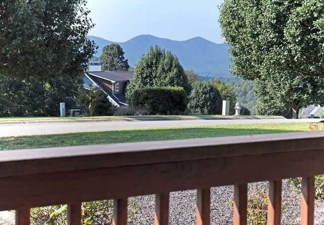 594 Summit Trace, Blairsville, GA 30512