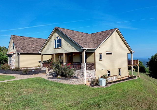 594 Summit Trace, Blairsville, GA 30512