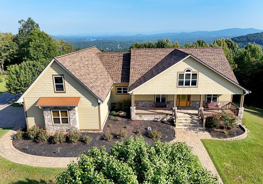 594 Summit Trace, Blairsville, GA 30512