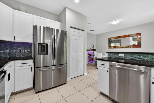 9807 NW 88th Ter, Doral, FL 33178