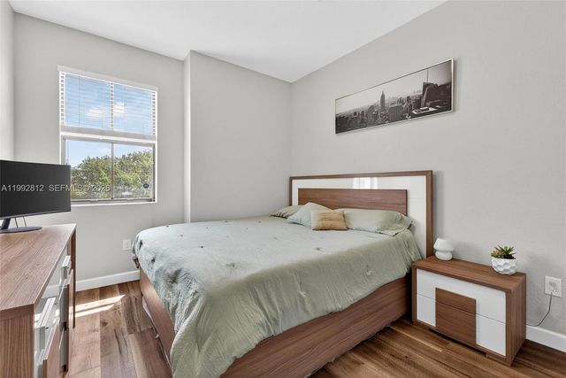 9807 NW 88th Ter, Doral, FL 33178