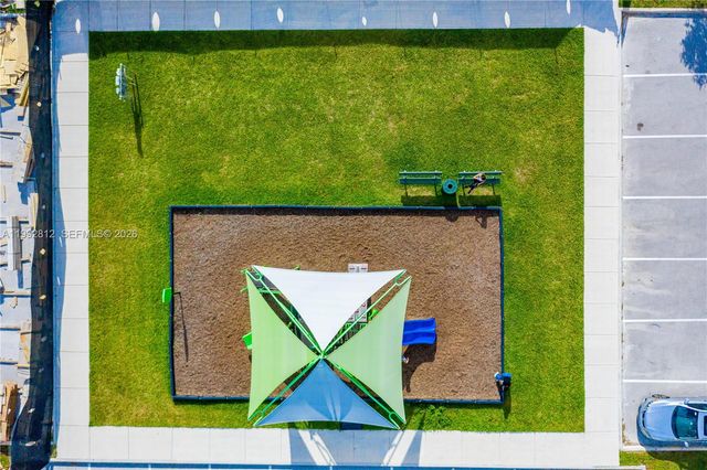 9807 NW 88th Ter, Doral, FL 33178