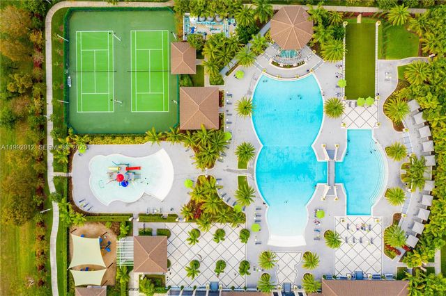 9807 NW 88th Ter, Doral, FL 33178