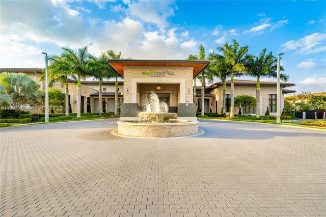 9807 NW 88th Ter, Doral, FL 33178