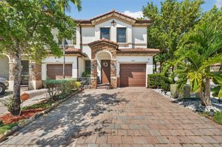 9807 NW 88th Ter, Doral, FL 33178