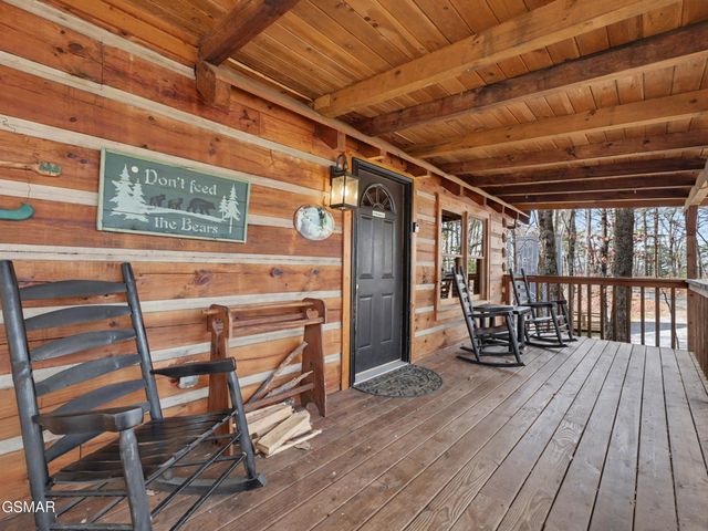 1141 Ski View Lane, Sevierville, TN 37876