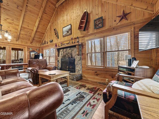 1141 Ski View Lane, Sevierville, TN 37876