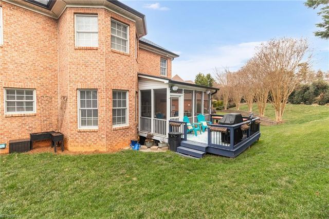 136 Montauk Court, Clemmons, NC 27012