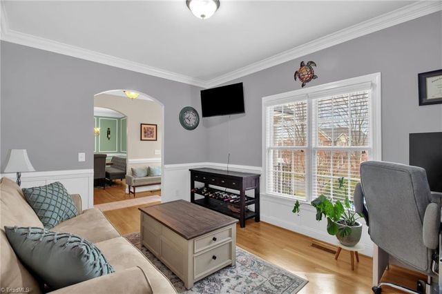 136 Montauk Court, Clemmons, NC 27012