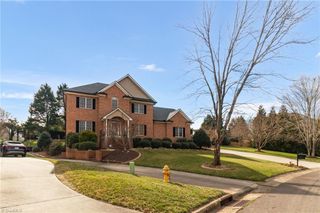 136 Montauk Court, Clemmons, NC 27012