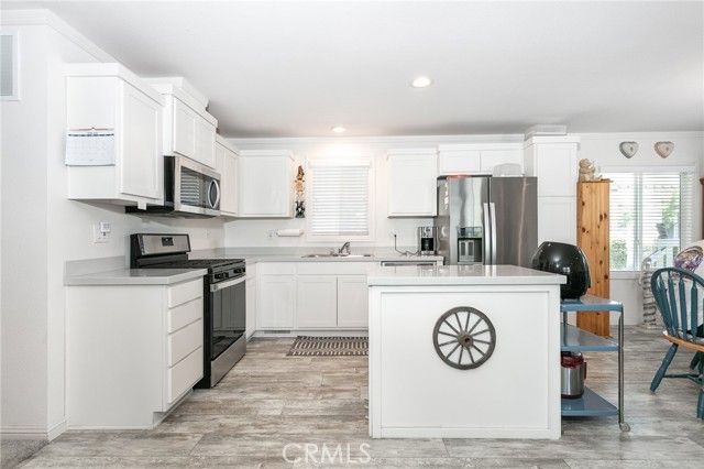 18 Portola, San Fernando, CA 91345