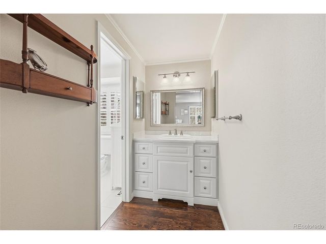 6230 E Jamison Cir S, Centennial, CO 80112