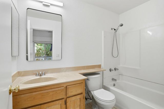 1028 Summermist Court, San Jose, CA 95122