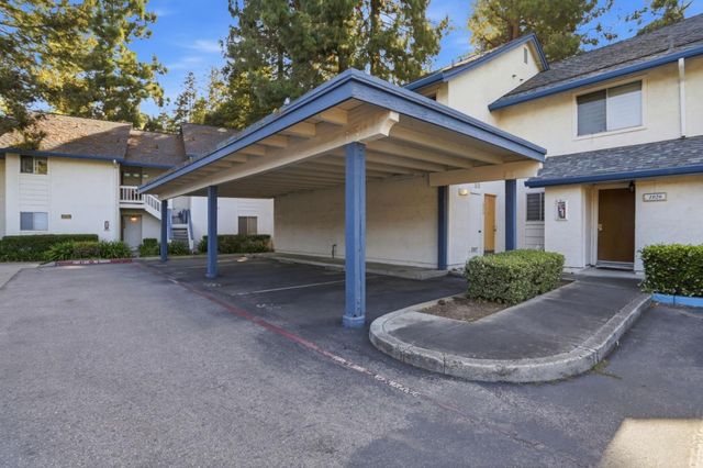 1028 Summermist Court, San Jose, CA 95122