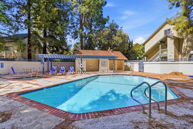 1028 Summermist Court, San Jose, CA 95122