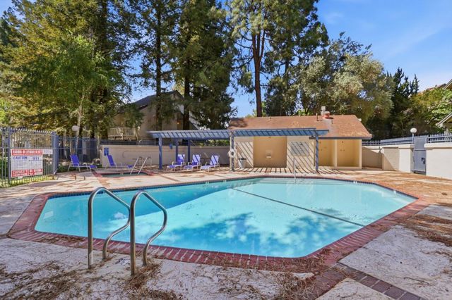 1028 Summermist Court, San Jose, CA 95122