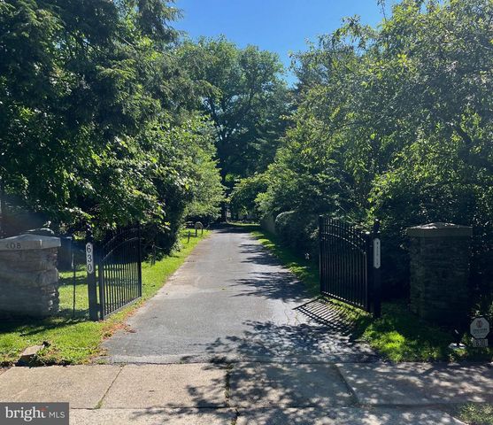 630 WASHINGTON LN, Jenkintown, PA 19046