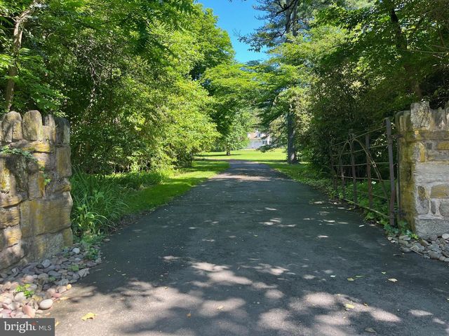 630 WASHINGTON LN, Jenkintown, PA 19046