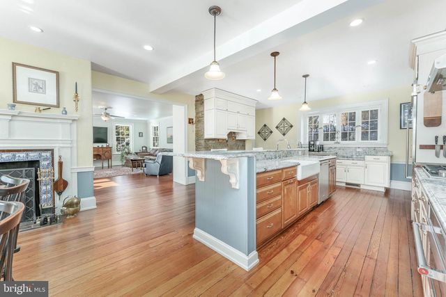 630 WASHINGTON LN, Jenkintown, PA 19046