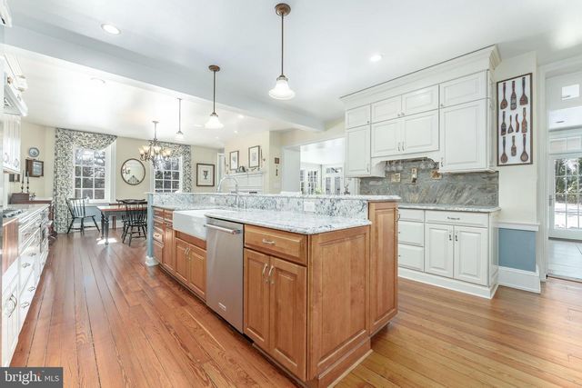 630 WASHINGTON LN, Jenkintown, PA 19046