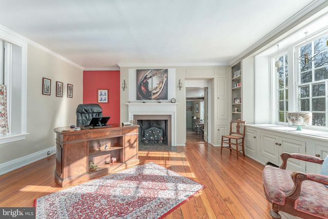 630 WASHINGTON LN, Jenkintown, PA 19046