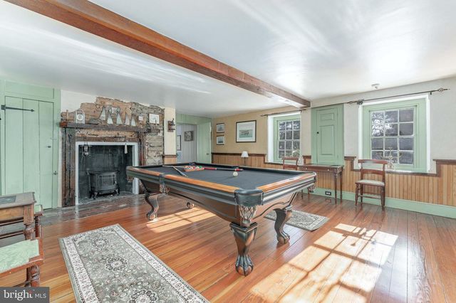 630 WASHINGTON LN, Jenkintown, PA 19046