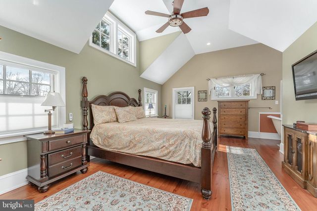 630 WASHINGTON LN, Jenkintown, PA 19046