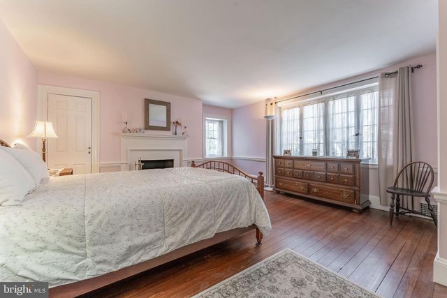 630 WASHINGTON LN, Jenkintown, PA 19046