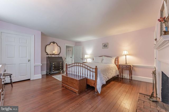 630 WASHINGTON LN, Jenkintown, PA 19046