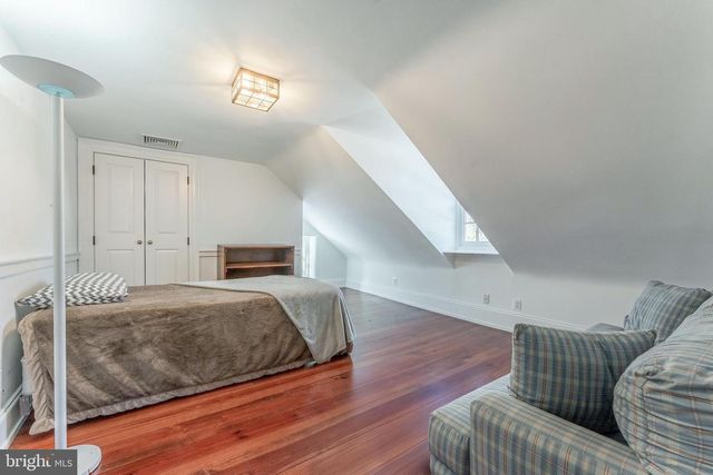 630 WASHINGTON LN, Jenkintown, PA 19046