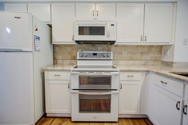 94 Village Del Prado Cir, St Augustine, FL 32080