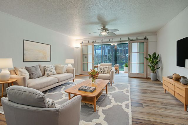 94 Village Del Prado Cir, St Augustine, FL 32080