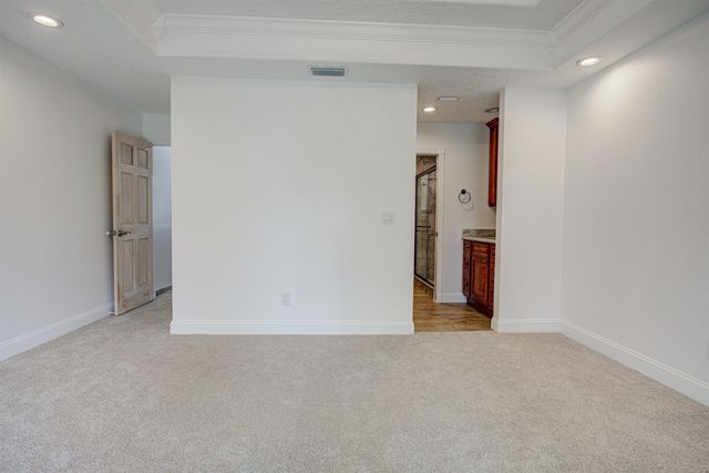 94 Village Del Prado Cir, St Augustine, FL 32080