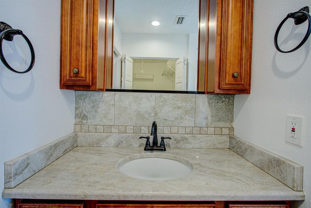 94 Village Del Prado Cir, St Augustine, FL 32080