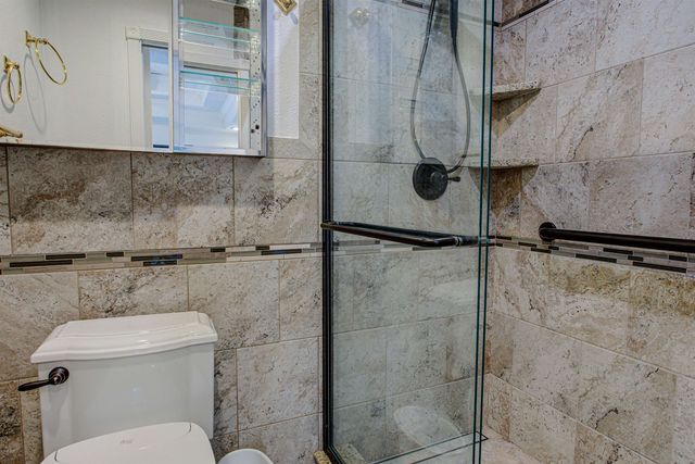 94 Village Del Prado Cir, St Augustine, FL 32080