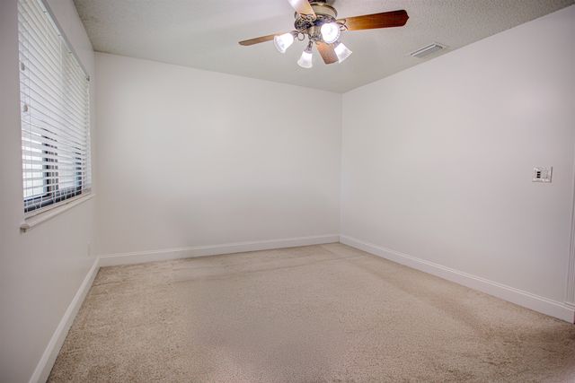 94 Village Del Prado Cir, St Augustine, FL 32080