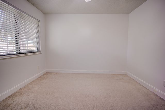 94 Village Del Prado Cir, St Augustine, FL 32080