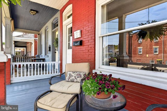 214 DUKE ST, Ephrata, PA 17522