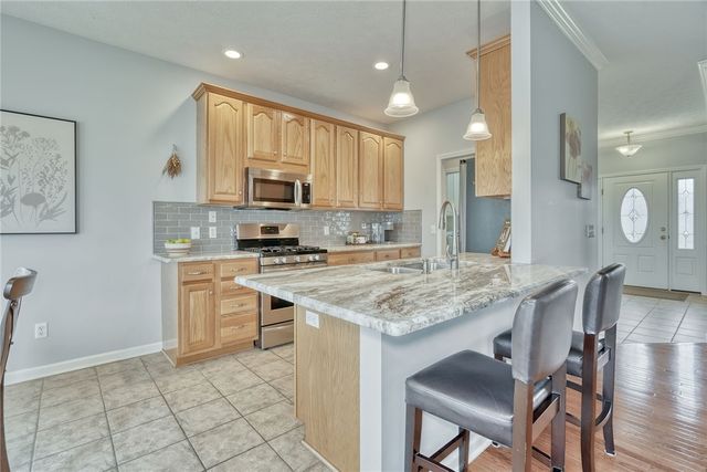 6128 Southbrook Drive, Ontario, NY 14519