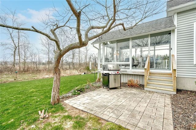 6128 Southbrook Drive, Ontario, NY 14519