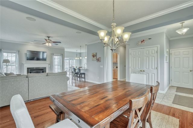 6128 Southbrook Drive, Ontario, NY 14519