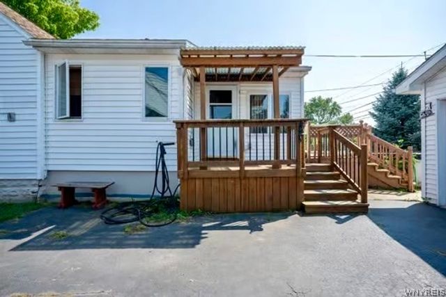 302 Knox Avenue, West Seneca, NY 14224