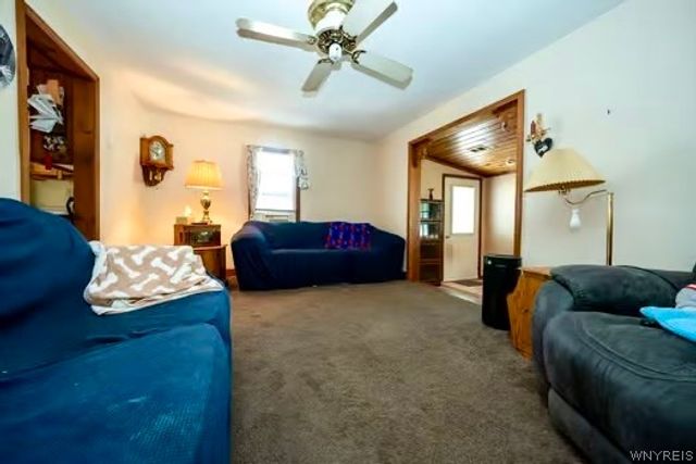 302 Knox Avenue, West Seneca, NY 14224