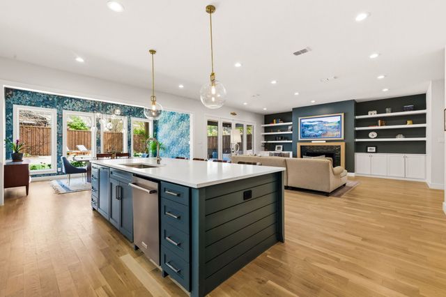 6839 Coronado Avenue, Dallas, TX 75214