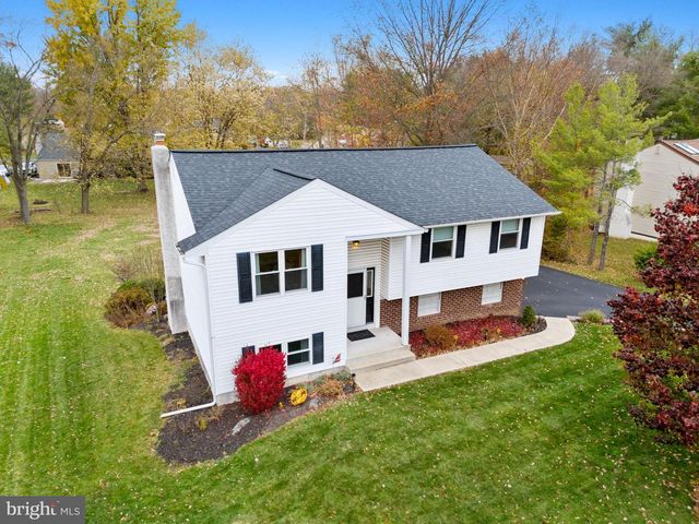 106 HAWTHORNE DR, North Wales, PA 19454