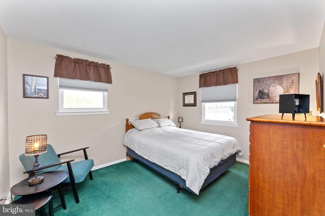 106 HAWTHORNE DR, North Wales, PA 19454